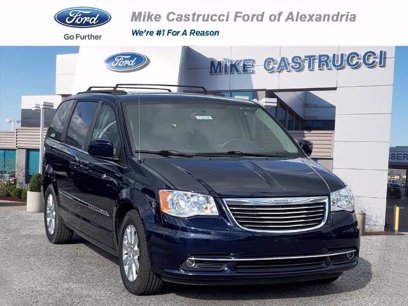 Used 2016 Chrysler Town & Country Touring - 606346293