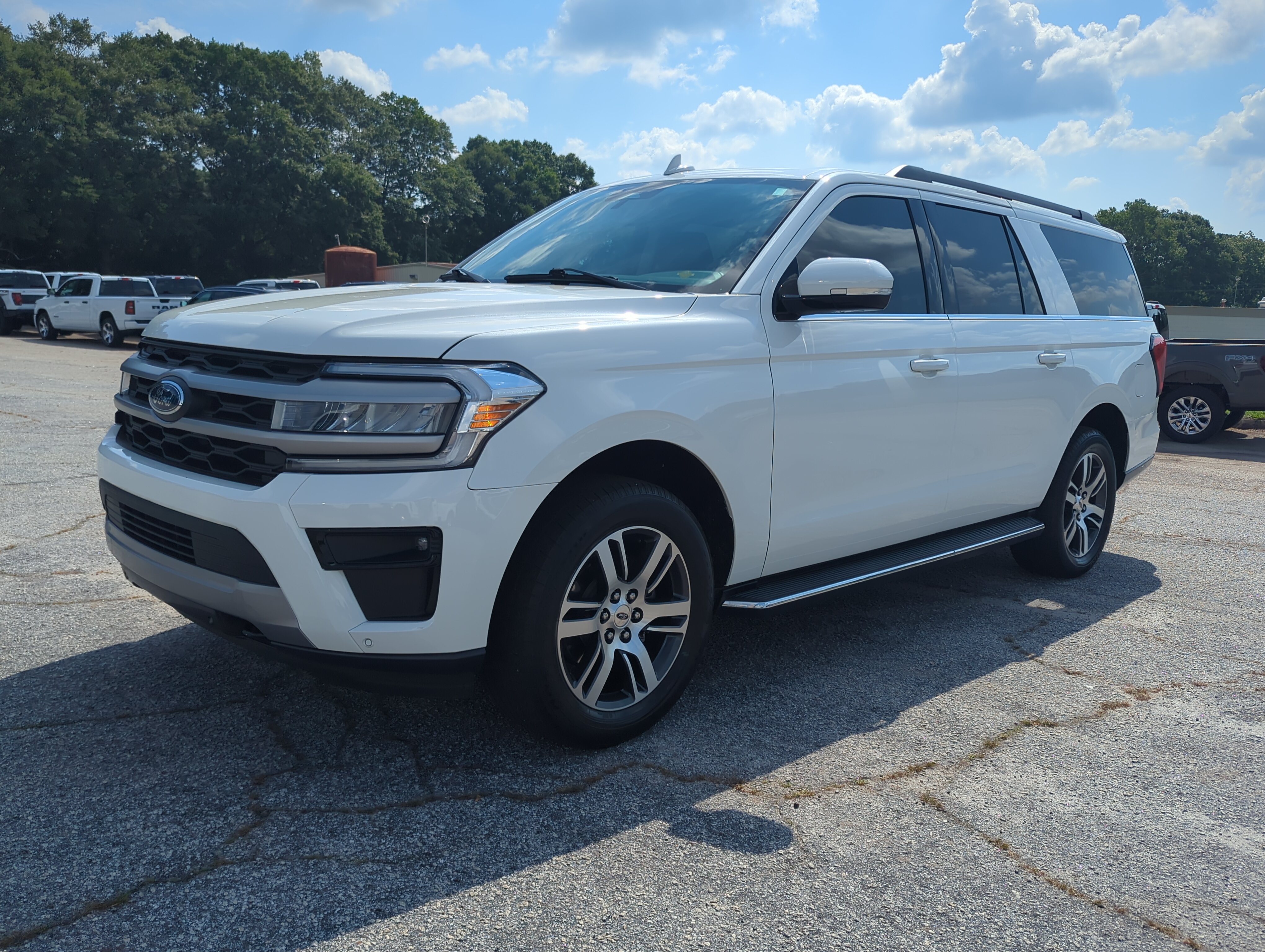 Certified 2023 Ford Expedition Max XLT AWD/4WD image 6