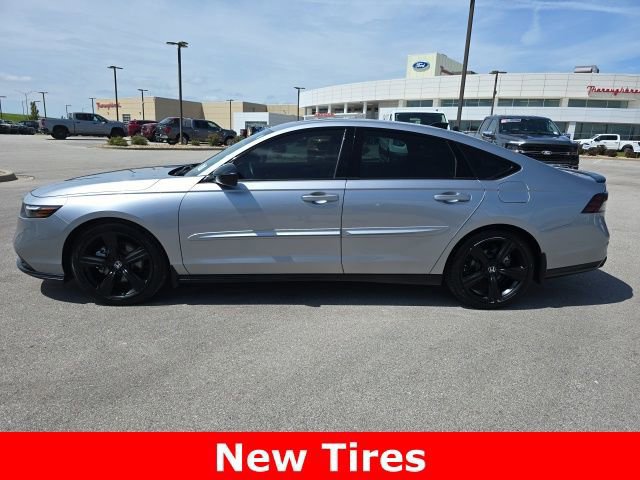 Used 2023 Honda Accord Sport image 6