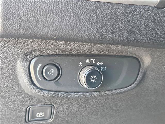 Used 2021 GMC Terrain SLE w/ Driver Convenience Package FWD image 23