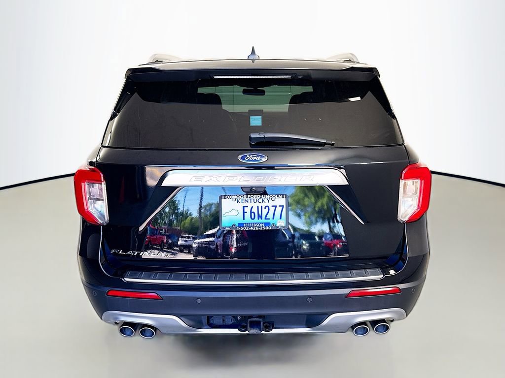Certified 2023 Ford Explorer Platinum w/ Technology Package AWD/4WD image 6