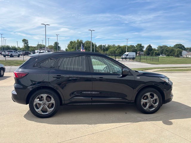 Certified 2024 Ford Escape ST-Line w/ Tech Pack #1 AWD/4WD image 6