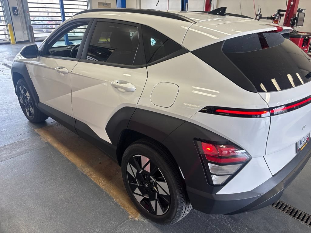 Used 2024 Hyundai Kona SEL w/ Convenience Package AWD/4WD image 7
