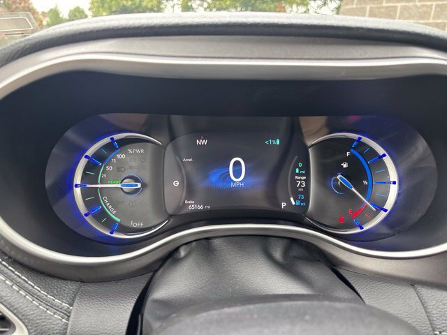 Used 2024 Chrysler Pacifica Limited FWD image 20