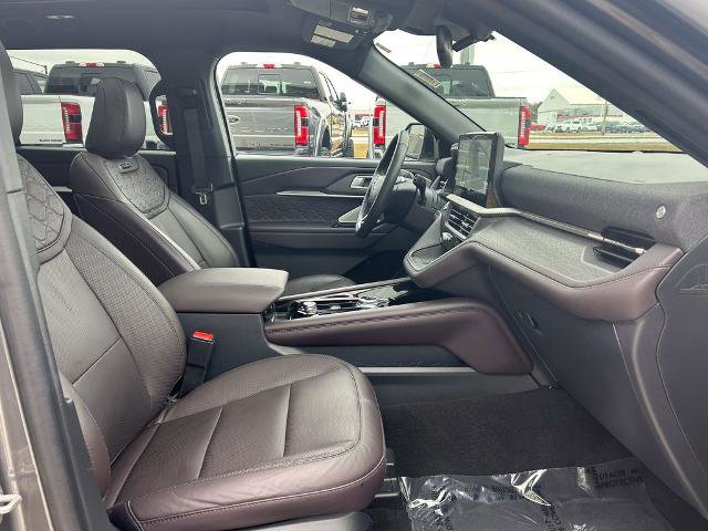 Certified 2025 Ford Explorer Platinum w/ LUX Leather Package image 21