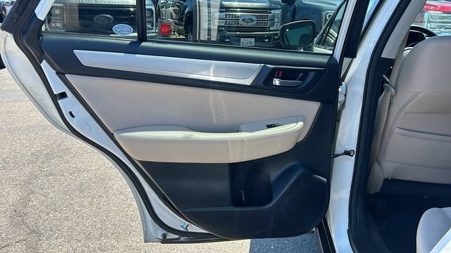 Used 2018 Subaru Outback 2.5i Premium AWD/4WD image 14
