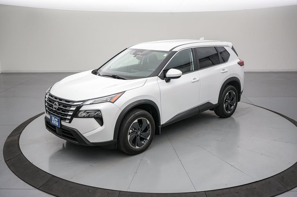 Used 2024 Nissan Rogue SV AWD/4WD image 8