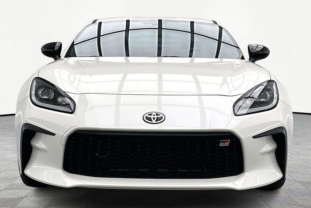Used 2024 Toyota GR86 Premium image 6
