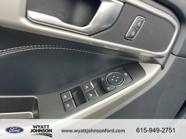 Certified 2022 Ford Explorer XLT w/ Equipment Group 202A image 26