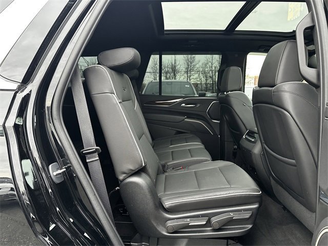 Used 2023 Cadillac Escalade Premium Luxury image 37