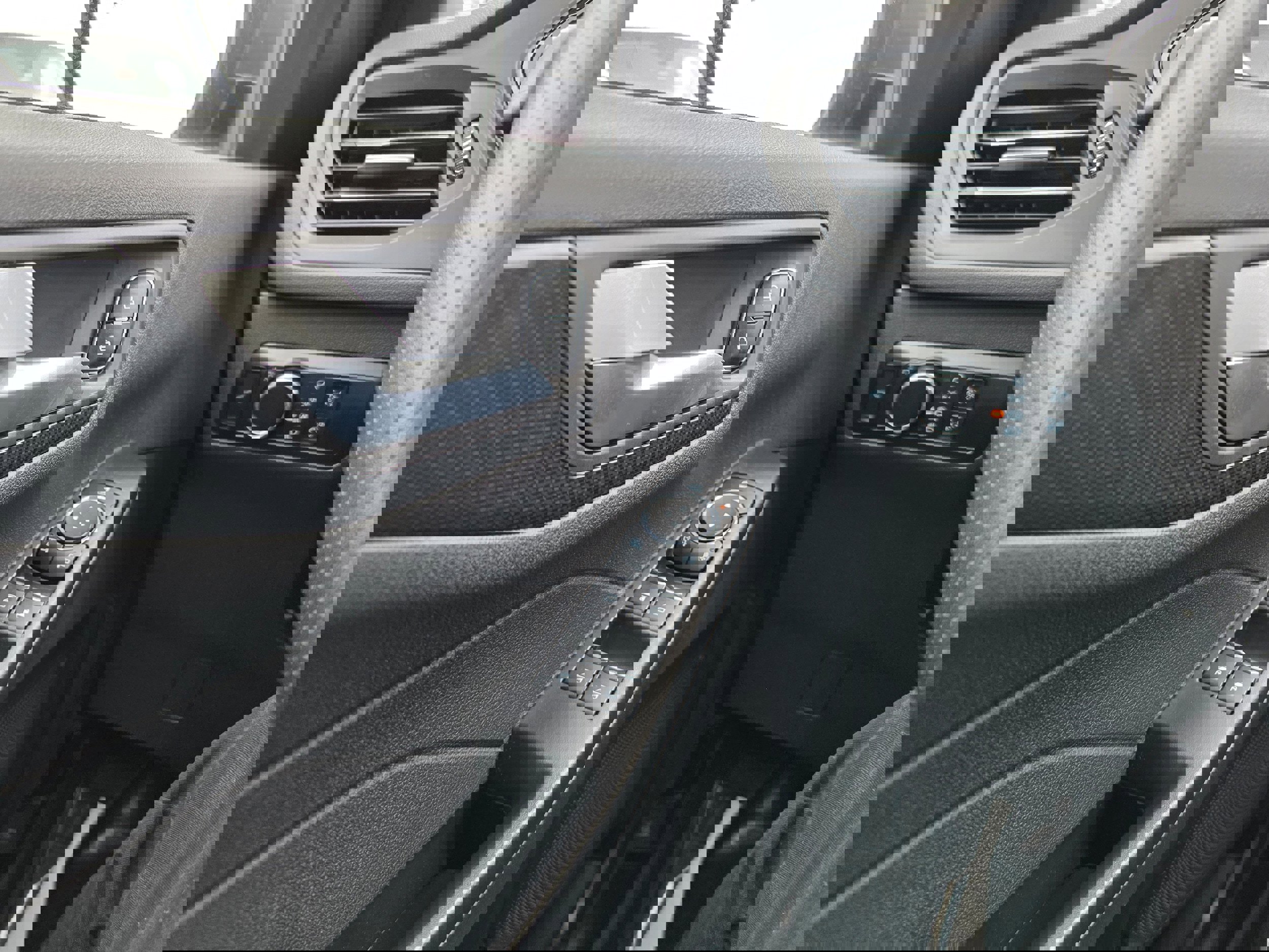 Certified 2023 Ford Escape ST-Line w/ Tech Pack #1 image 18