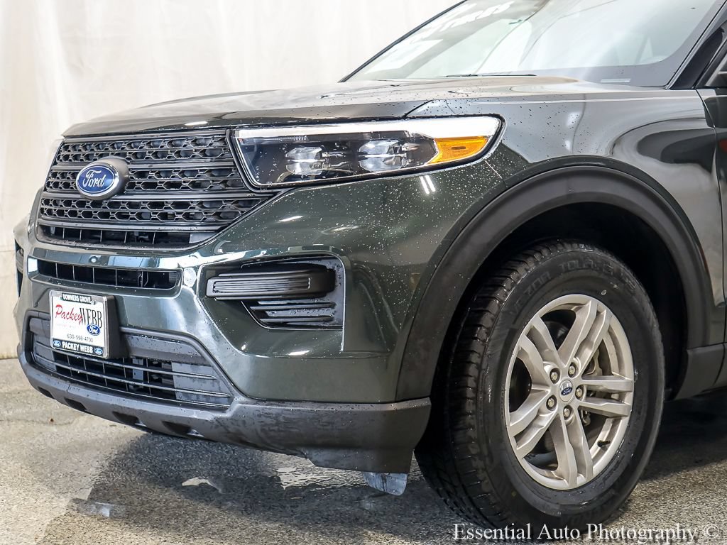 Certified 2023 Ford Explorer 4WD image 3