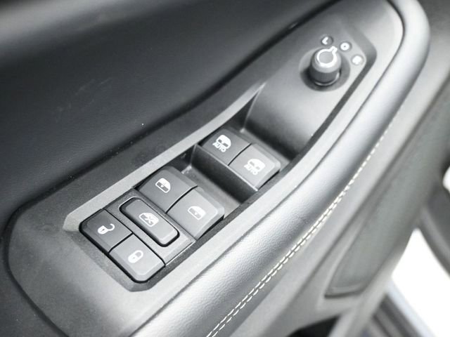 Used 2024 Jeep Grand Cherokee Altitude AWD/4WD image 14