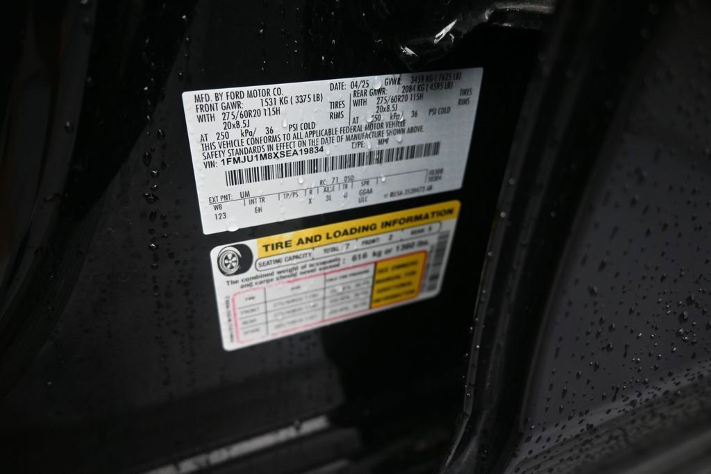 Certified 2025 Ford Expedition Platinum AWD/4WD image 19