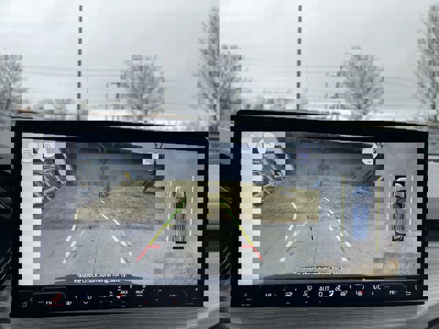 Certified 2023 Ford Escape Platinum w/ Premium Technology Package image 10