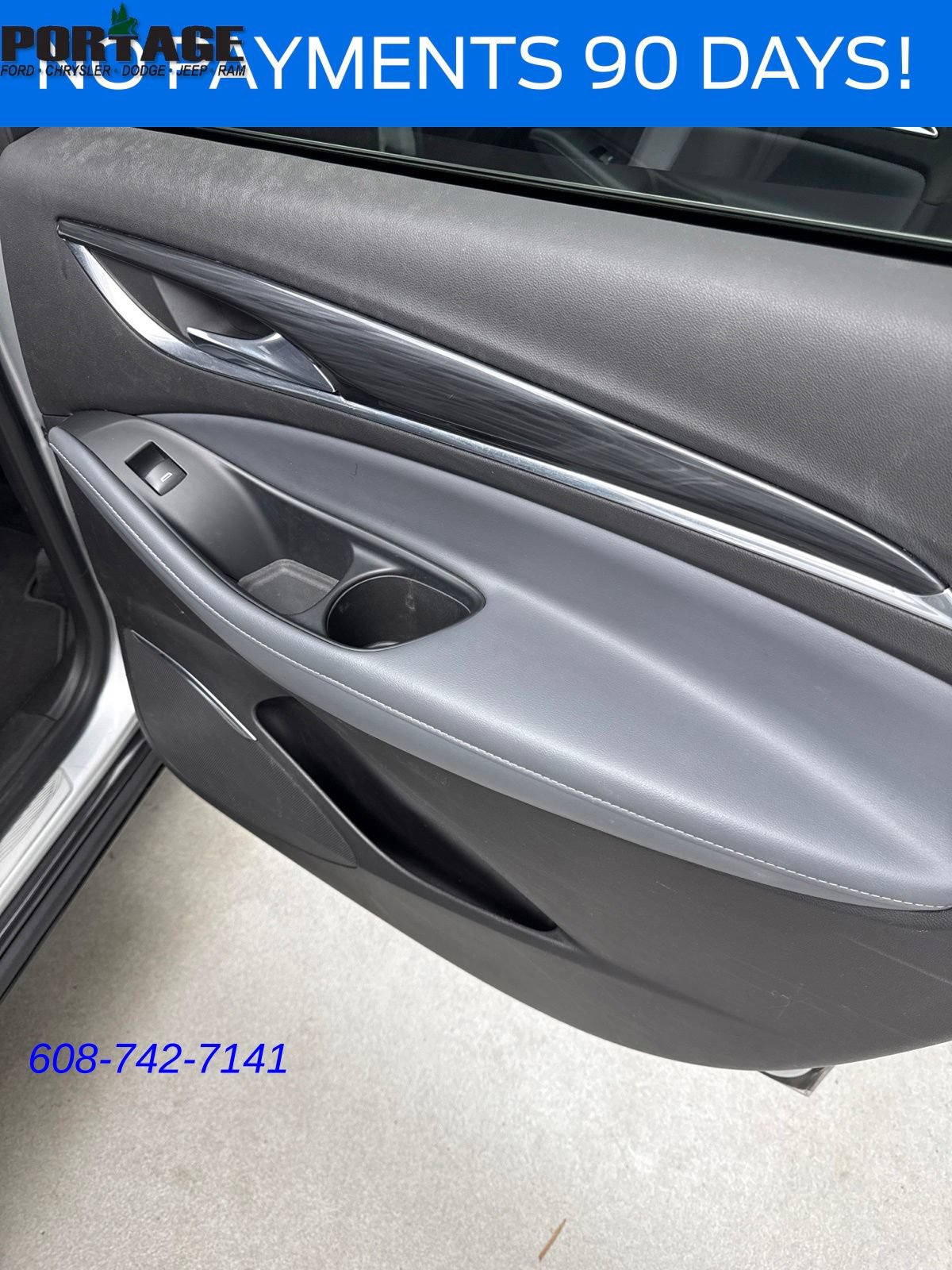 Used 2021 Buick Enclave Essence FWD image 34