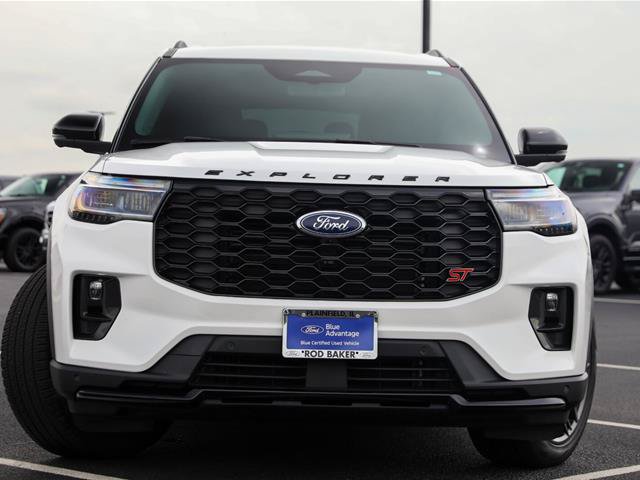 Certified 2025 Ford Explorer ST AWD/4WD image 4