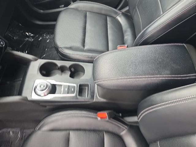 Certified 2025 Ford Escape Platinum AWD/4WD image 21
