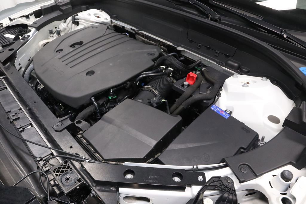 Used 2023 Volvo XC60 B5 Core AWD/4WD image 14