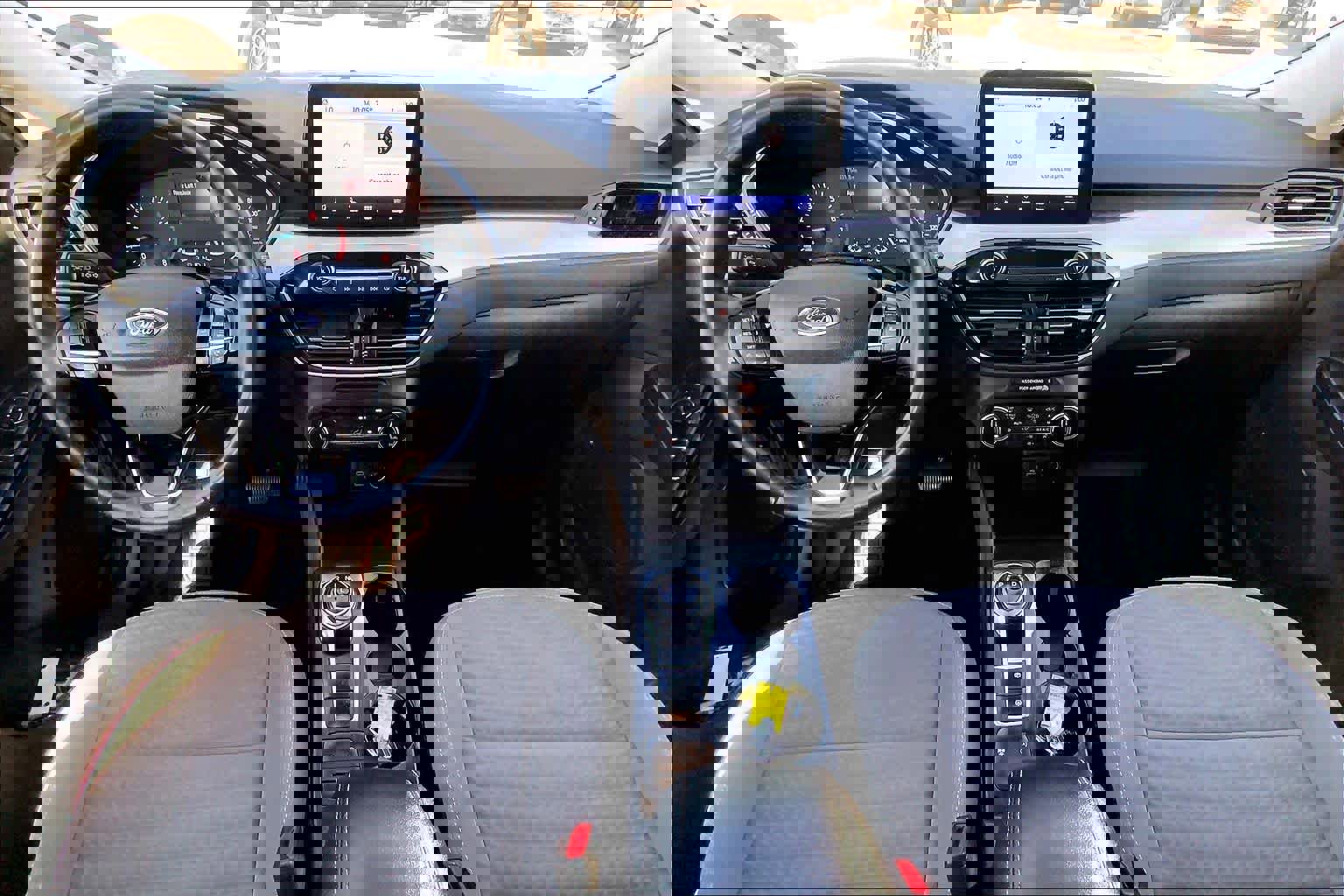 Certified 2022 Ford Escape SE w/ SE Sport Appearance Package FWD image 14