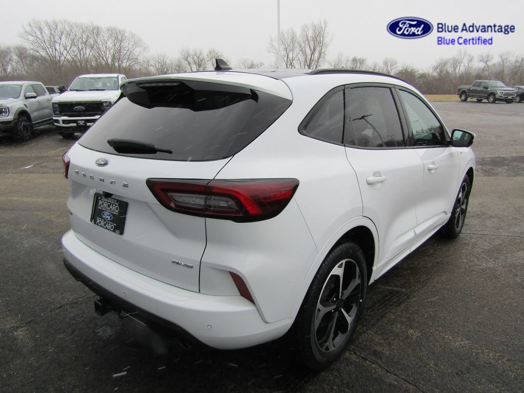Certified 2023 Ford Escape ST-Line Select w/ Tech Pack #2 AWD/4WD image 7