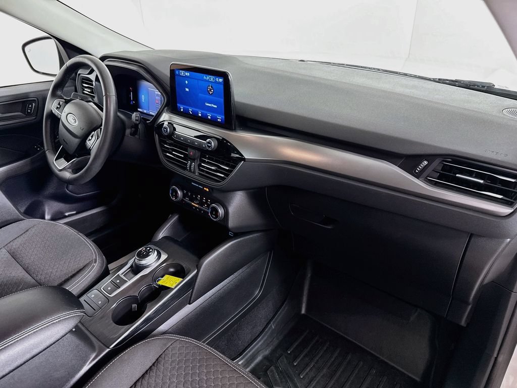 Certified 2023 Ford Escape Active w/ Cold Weather Package FWD image 28