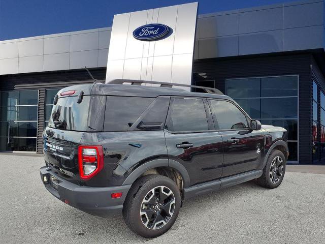 Certified 2023 Ford Bronco Sport Outer Banks w/ Tech Package AWD/4WD image 2