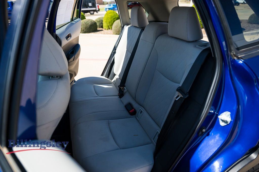 Used 2023 Toyota Corolla Cross LE image 11