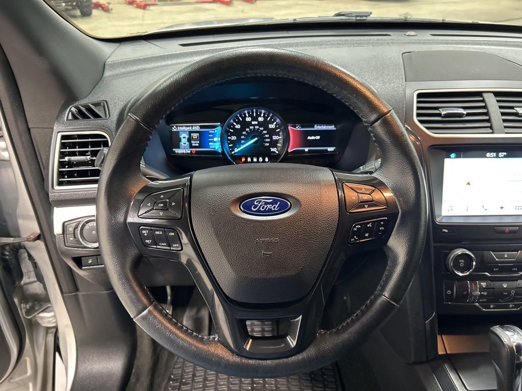 Certified 2017 Ford Explorer XLT w/ Equipment Group 202A image 15