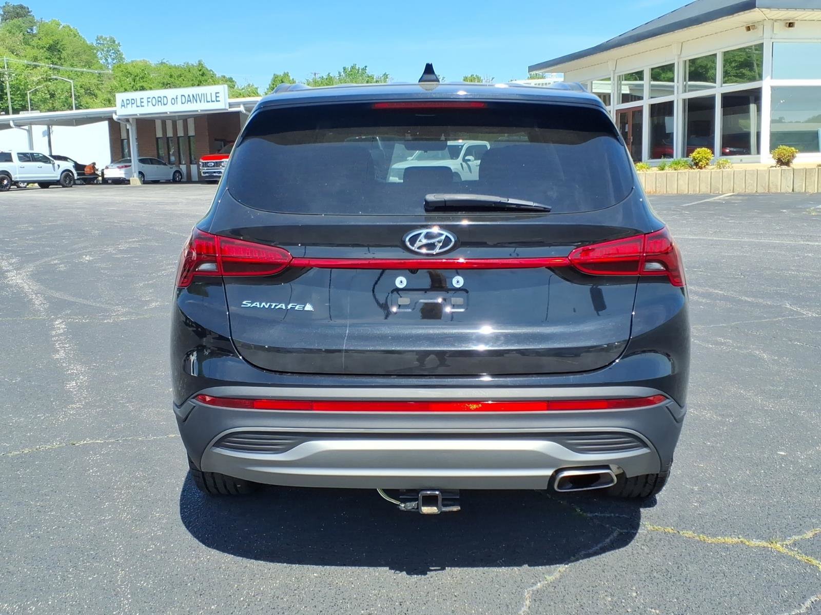 Used 2023 Hyundai Santa Fe SE w/ Cargo Package FWD image 6