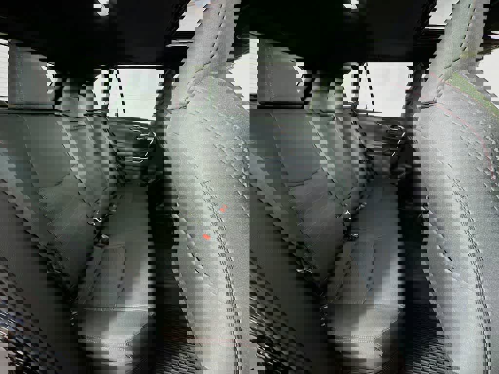 Used 2023 Toyota RAV4 SE w/ Weather & Moonroof Package image 32