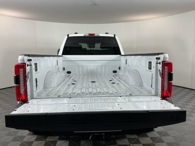 Certified 2025 Ford F450 Lariat w/ FX4 Off-Road Package AWD/4WD image 7