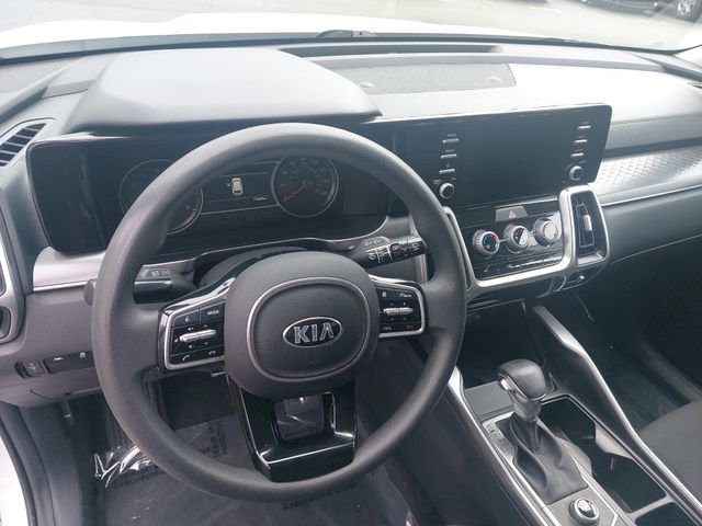 Used 2021 Kia Sorento LX image 16