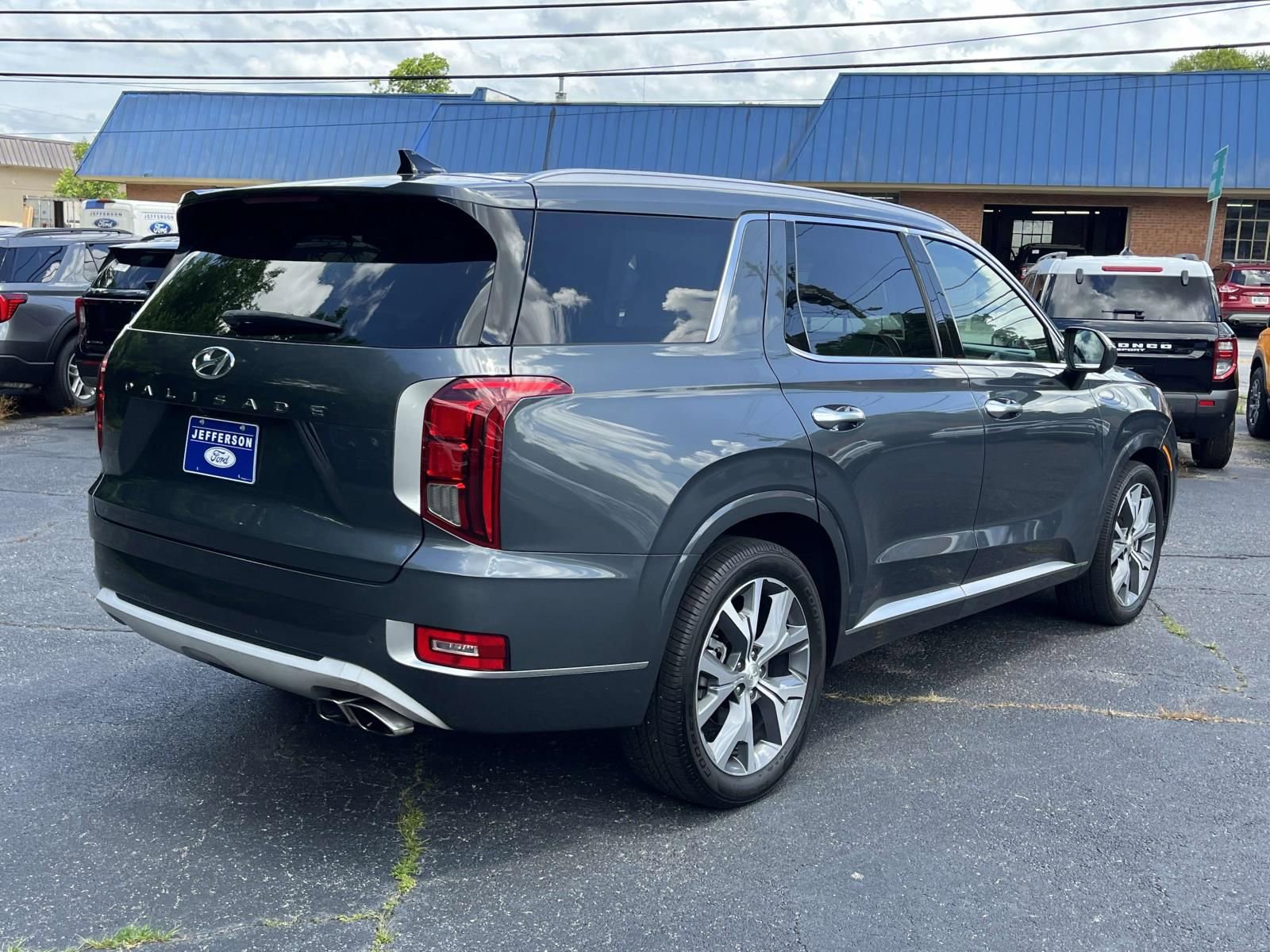 Used 2021 Hyundai Palisade Limited FWD image 3