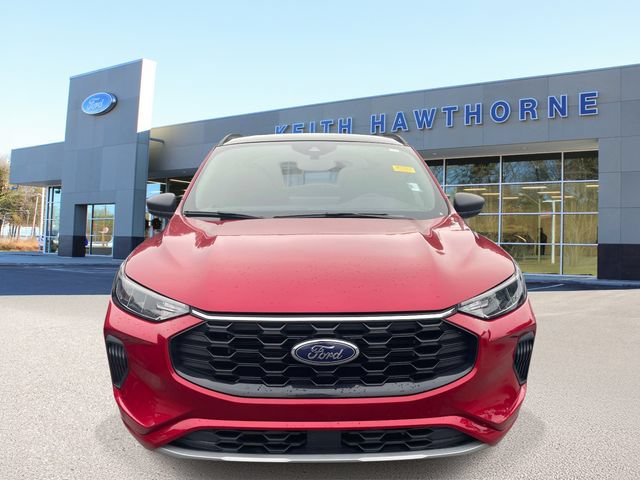 Certified 2023 Ford Escape ST-Line w/ Tech Pack #1 AWD/4WD image 2