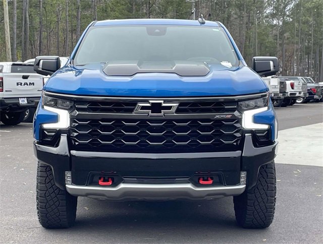 Used 2023 Chevrolet Silverado 1500 ZR2 w/ Technology Package image 8