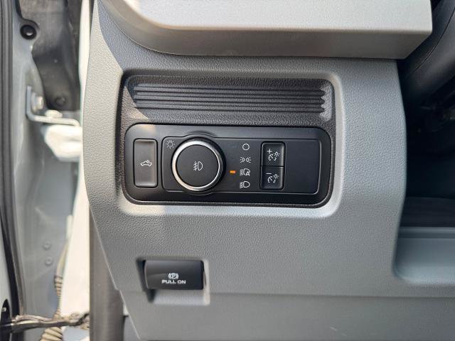 Certified 2024 Ford F250 XL w/ Snow Plow Prep Package AWD/4WD image 25