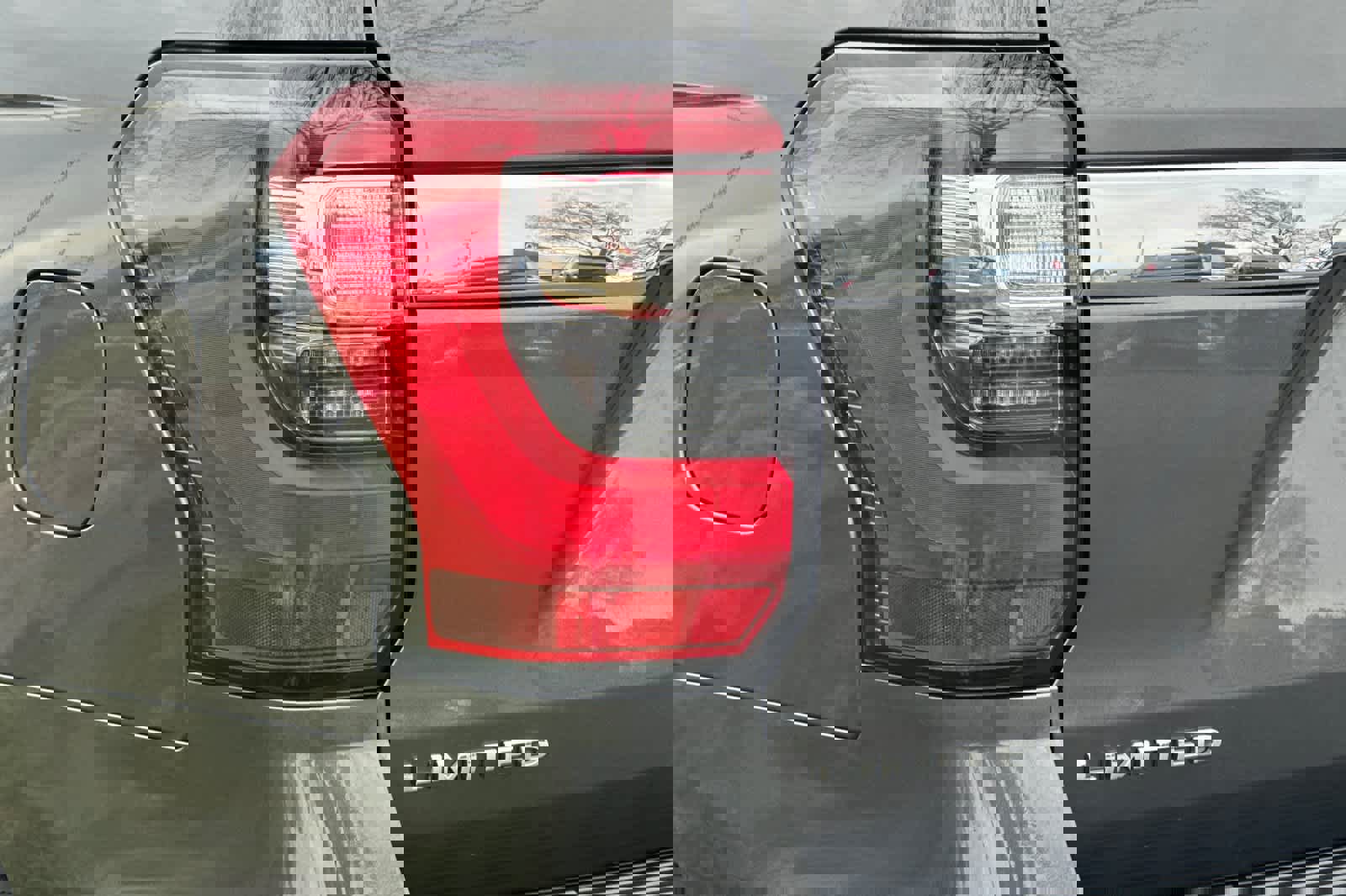 Certified 2021 Ford Expedition Limited image 28