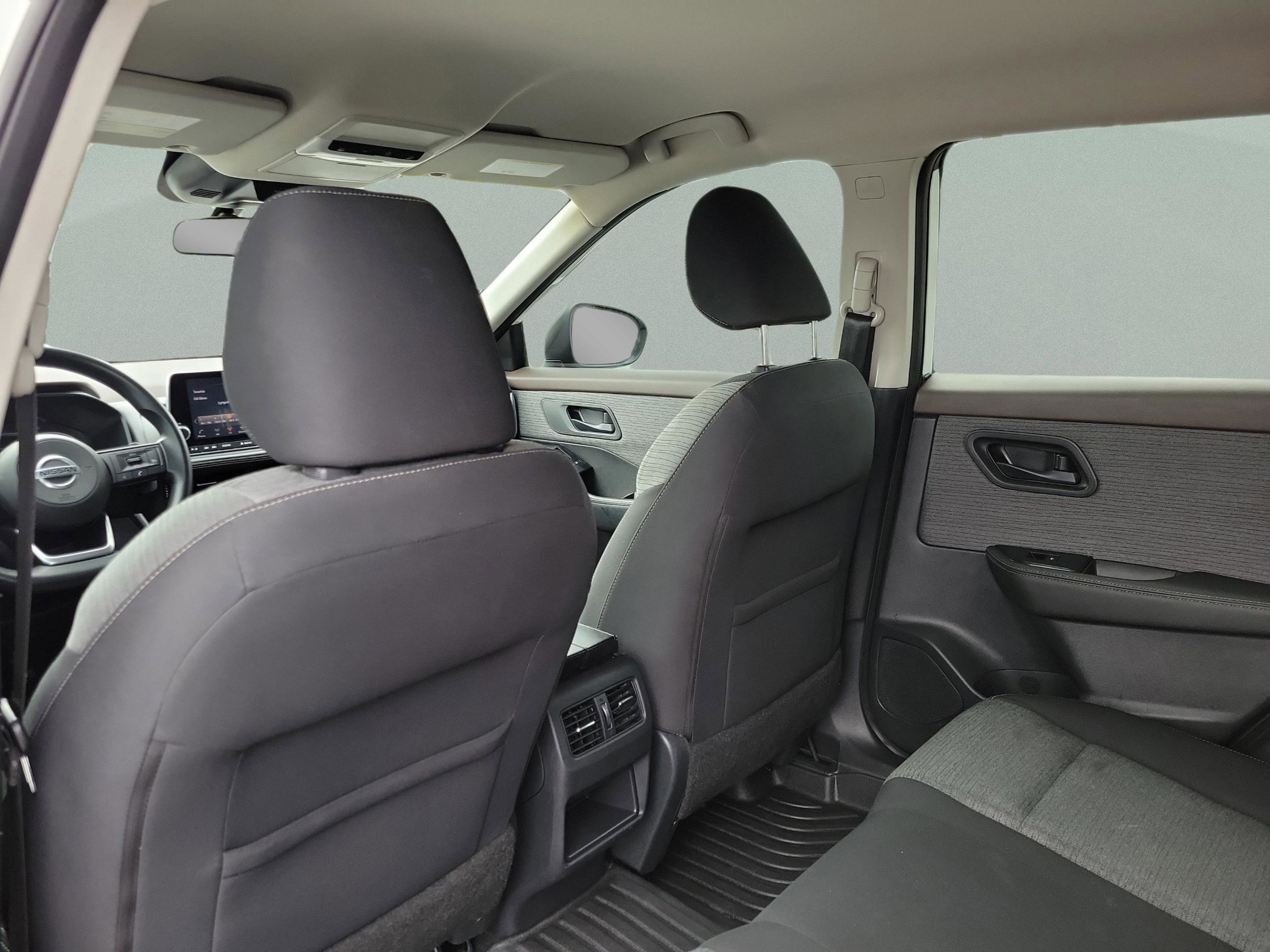 Used 2021 Nissan Rogue S image 19