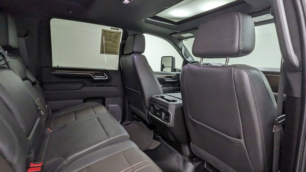 Used 2024 Chevrolet Silverado 3500 High Country w/ High Country Premium Package image 39