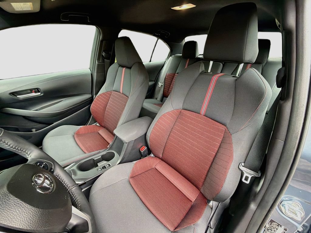 Used 2026 Toyota Corolla SE w/ SE Package FWD image 21