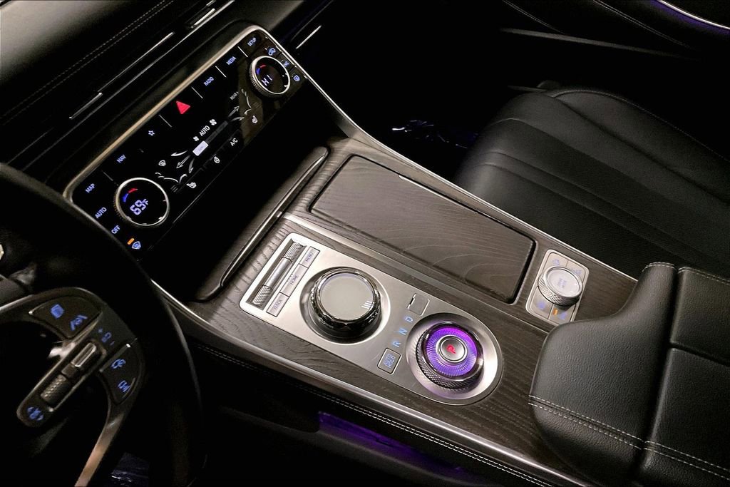 Used 2024 Genesis GV80 2.5T image 16