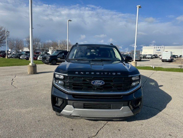 Certified 2025 Ford Expedition Platinum w/ Driver's Package image 8