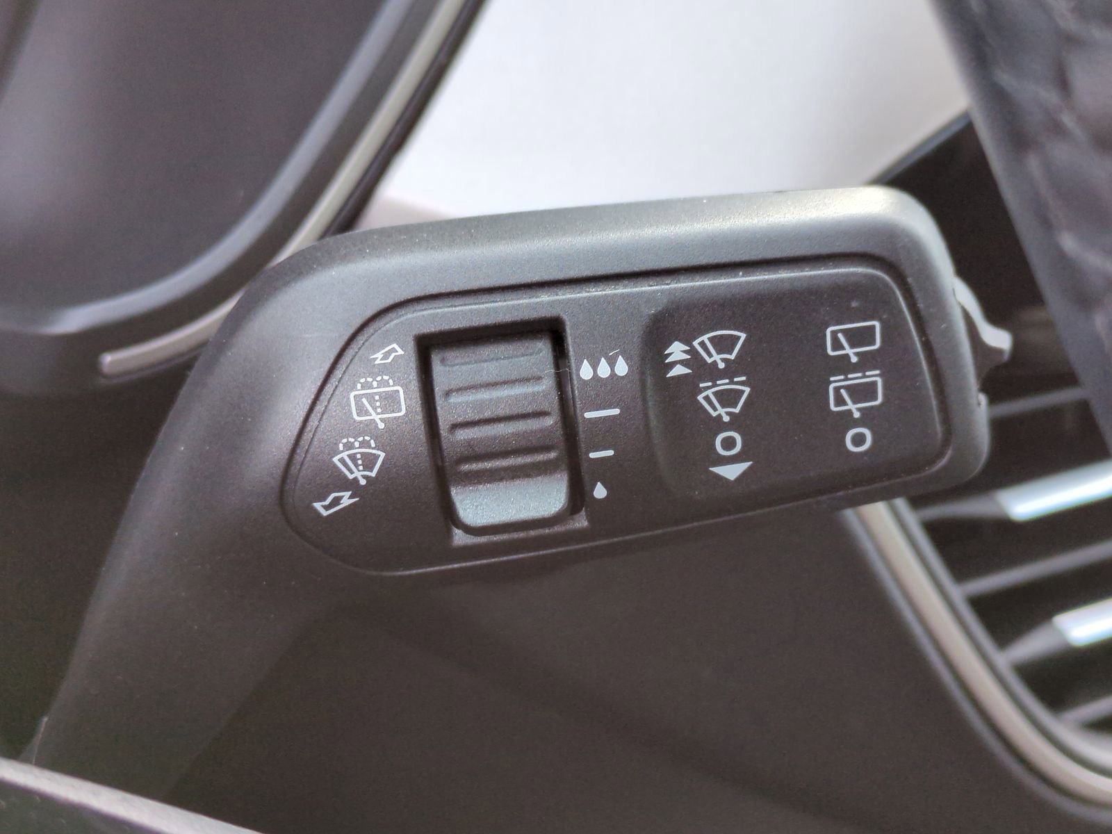 Certified 2022 Ford Escape SE w/ Convenience Package image 30