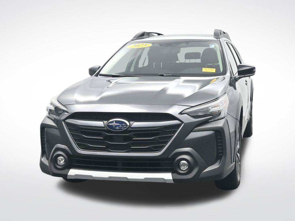 Used 2025 Subaru Outback Limited AWD/4WD image 2
