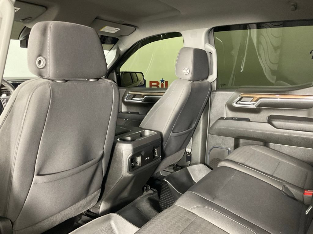 Used 2024 Chevrolet Silverado 1500 RST w/ Z71 Off-Road Package AWD/4WD image 15