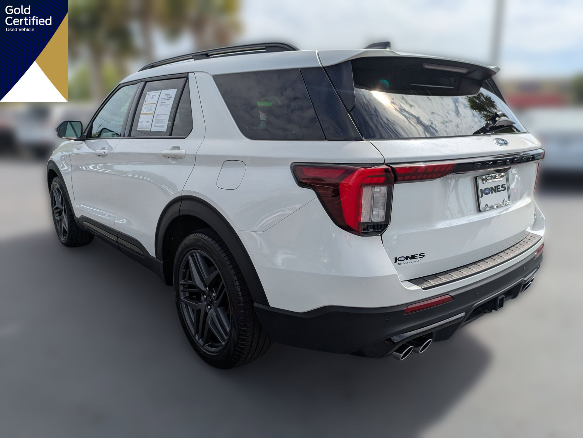 Certified 2025 Ford Explorer ST RWD image 9