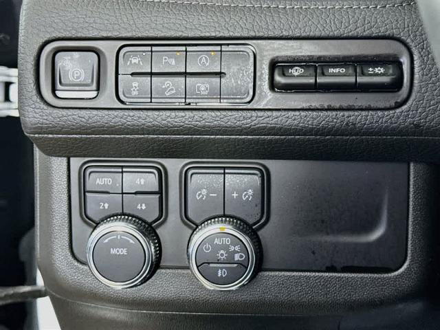 Used 2024 GMC Yukon Denali AWD/4WD image 27