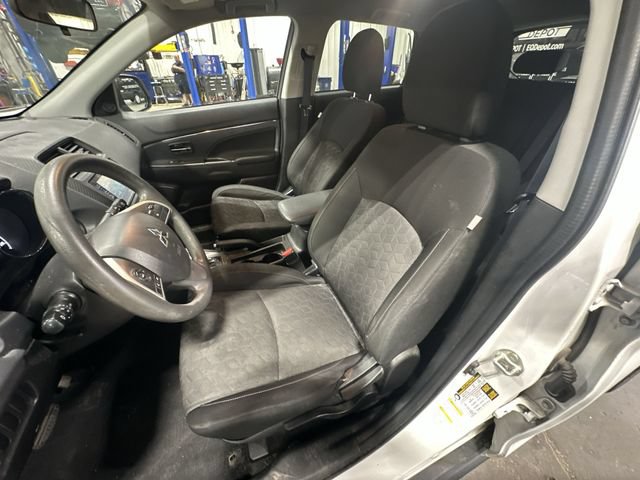 Used 2020 Mitsubishi Outlander Sport ES FWD image 17