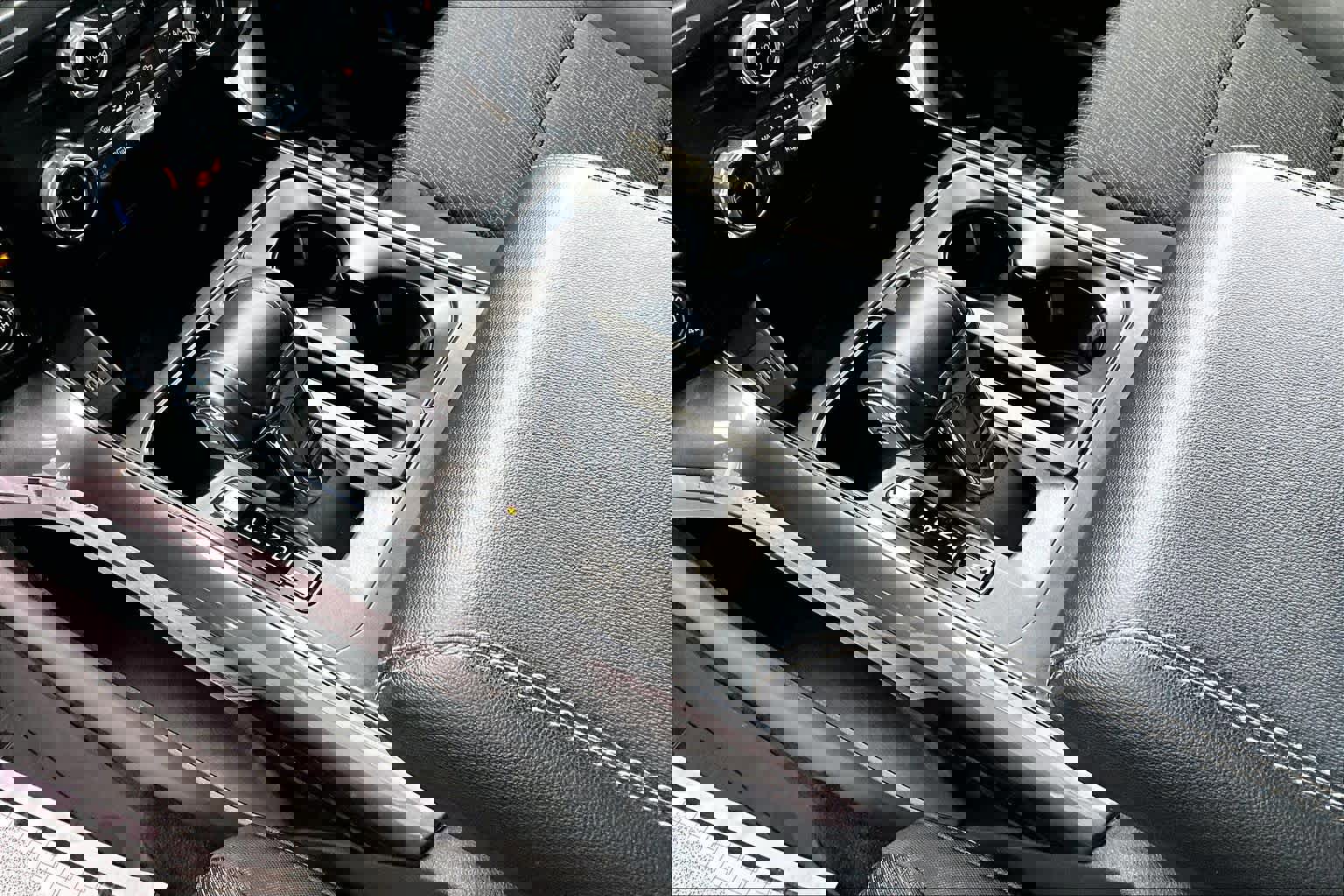 Certified 2022 Ford F150 XLT w/ Equipment Group 302A High image 18